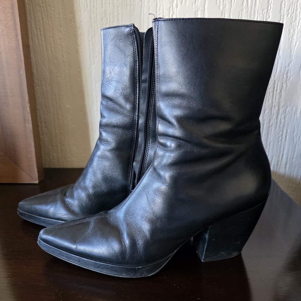 MATISSE Hendrix Heeled Black Leather Ankle Boots